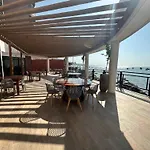 Iate Plaza, Flat 1112 Particular